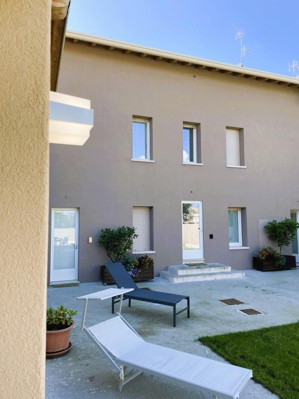 Cavecchie Desenzano Apartment Desenzano del Garda Exterior foto